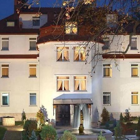 Bed and Breakfast Viilla Rezidence Кудова-Здруй Экстерьер фото