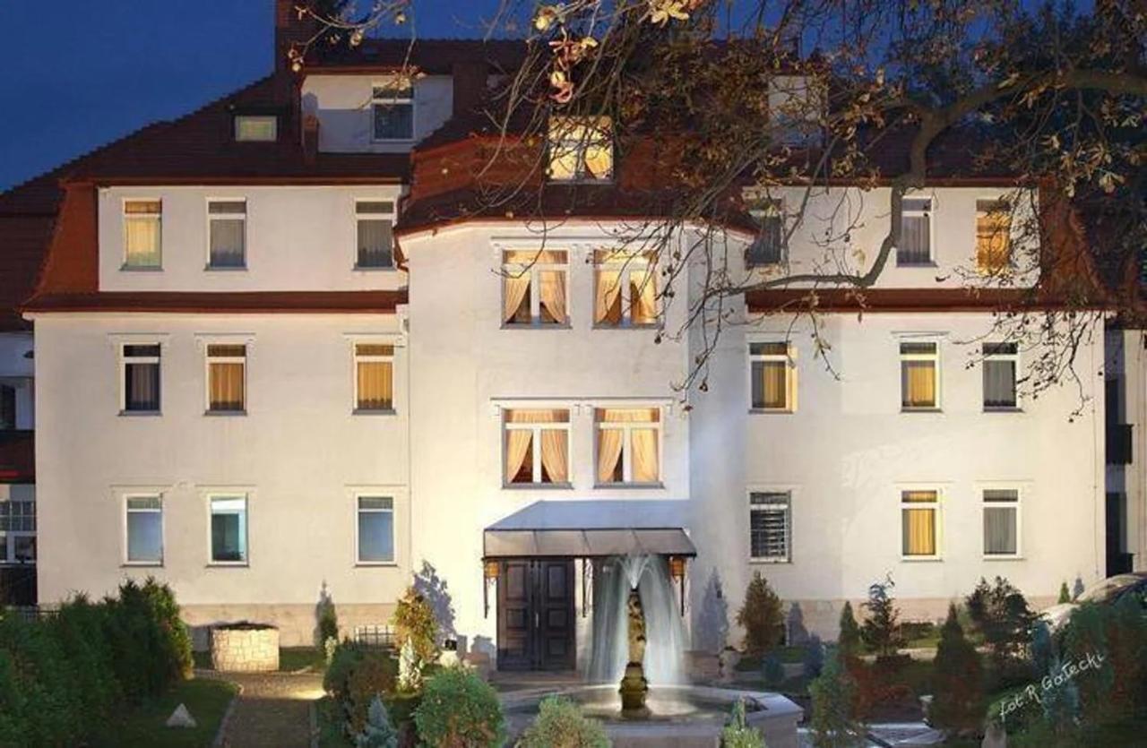 Bed and Breakfast Viilla Rezidence Кудова-Здруй Экстерьер фото